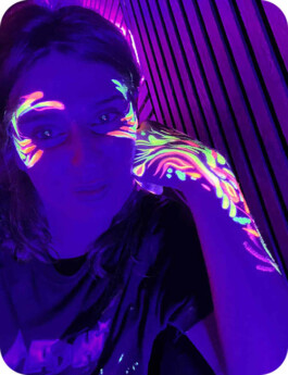 maquillage fluo neon light UV