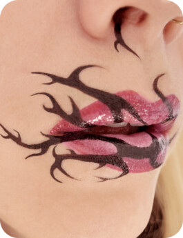 lips makeup halloween dark lips